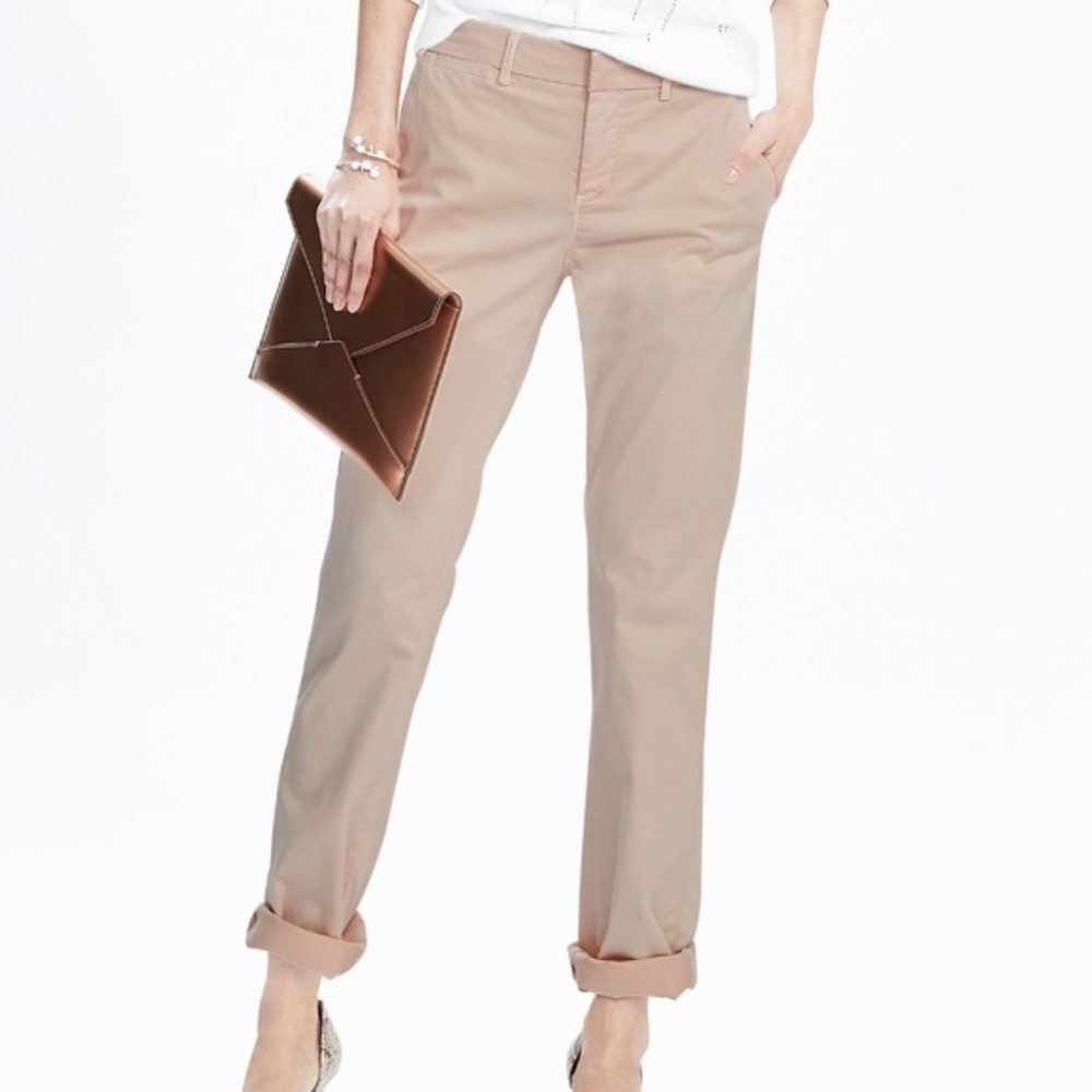 Banana Republic Cropped Khaki Pants Size 6